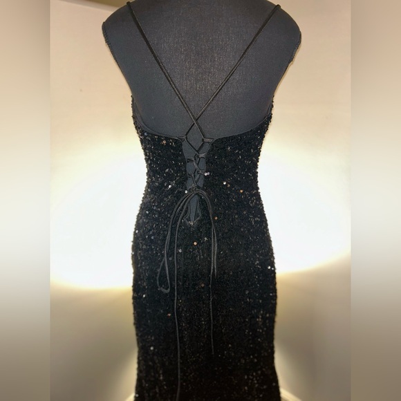 Sequin floor length gown - Picture 6 of 7